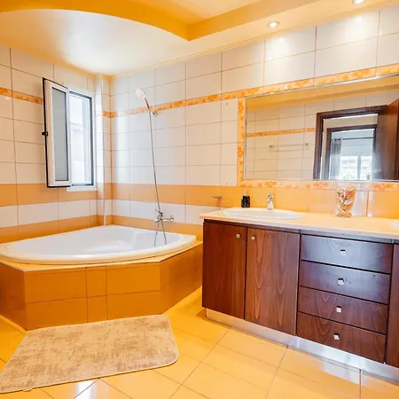 בית נופש Helios House