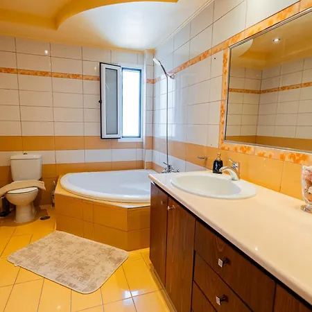 Helios House עיר רודוס