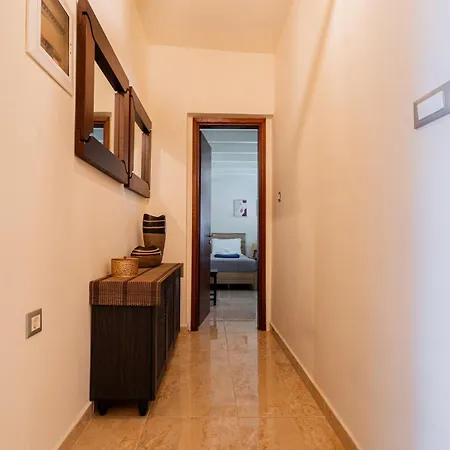 Helios House Dom wakacyjny *