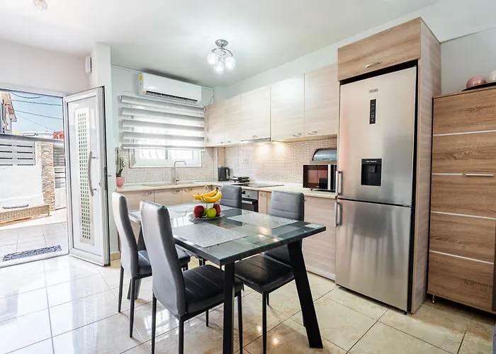 Helios House בית נופש