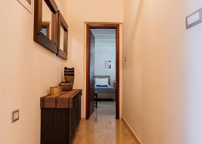 Helios House בית נופש *